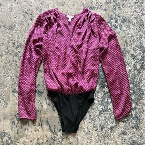 LEITH Crossover Satin Long Sleeve Bodysuit